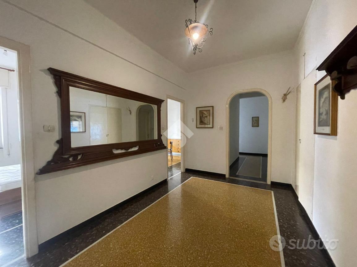 5 LOCALI A GENOVA - Vista 5