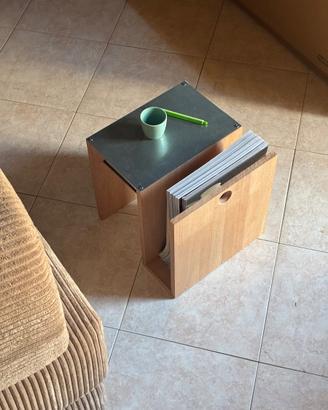 Tavolino Portariviste Design | Legno e Lamiera