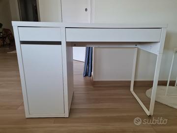 scrivania ragazzo