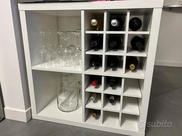 Mobile Ikea Kallax bianco porta vino