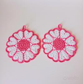 COPPIA PRESINE CUORI FATTE A MANO ALL'UNCINETTO 