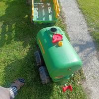 trattore elettrico con 2 rimorchi John deere 