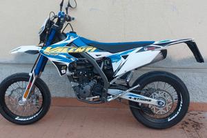 Suzuki Valenti SM 125