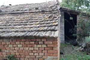 Rudere accatastato con terreno pertinente