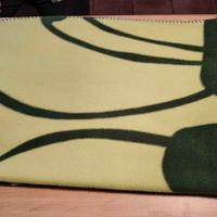 Coperta/plaid pile bicolore verde bordo lavorato