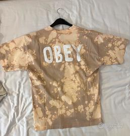T-SHIRT OBEY