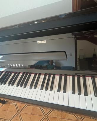 Pianoforte Yamaha NU1X