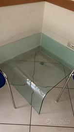 Tavolino in cristallo