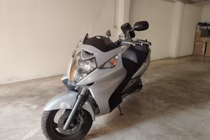 Honda Silver Wing 400 