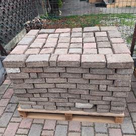 bancali di betonelle usate circa 90 mq