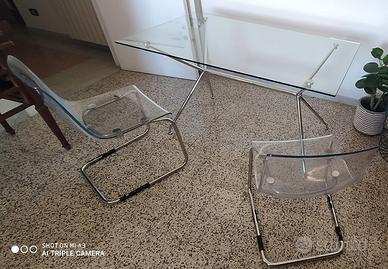 TAVOLO IN VETRO CON SEDIE