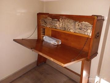 Mobile in legno