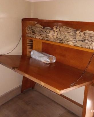 Mobile in legno