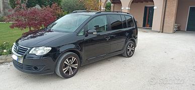 VOLKSWAGEN Touran - 2007