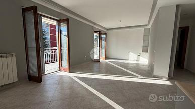 3 LOCALI A MARANO DI NAPOLI