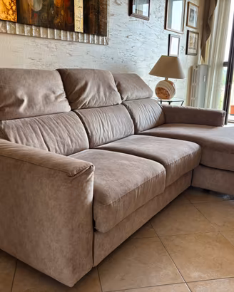 Divano Poltronesofà con penisola/letto estraibile