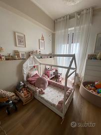 Letto montessoriano a capanna