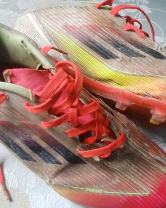 scarpe da calcio (Adidas rosse) 