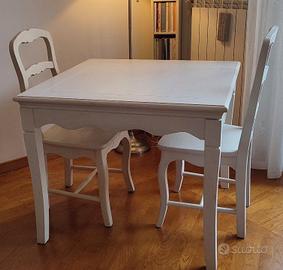 Tavolo con due sedie shabby chic