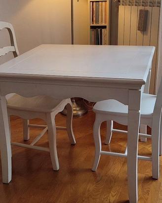 Tavolo con due sedie shabby chic