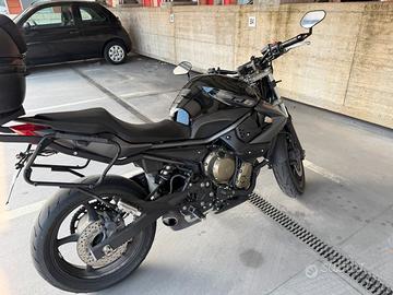 YAMAHA XJ6 usata