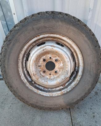 Cerchi 13' con gomme chiodate (165)