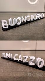 Scritta da scrivania