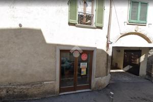 NEGOZIO A SCANZOROSCIATE