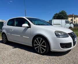 Volkswagen Golf 2.0 TDI DPF 3p. GT Sport
