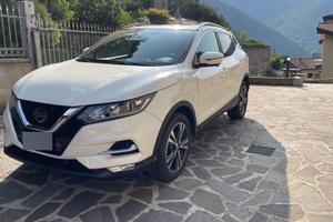 Nissan Qashqai J11 1.6 dCi automat CVT N-Connecta