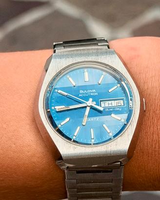 Bulova Accutron Dual Day