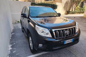 Toyota land cruiser 150