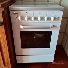 Cucina gas Glem 4 fuochi.