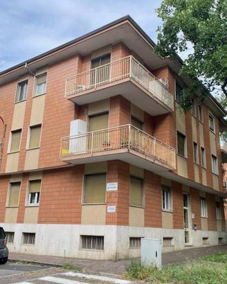 Appartamento di 134 m² con 4 locali e box auto a B