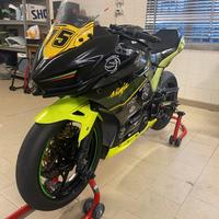 Kawasaki Ninja 400 pronto pista