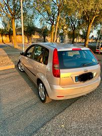 Ford fiesta 1.2 benzina