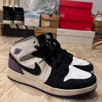 Jordan 1 Mid