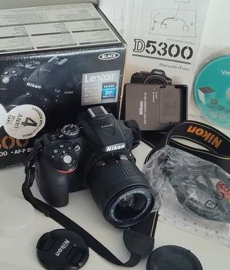 Nikon D5300 completa solo 3600 Scatti