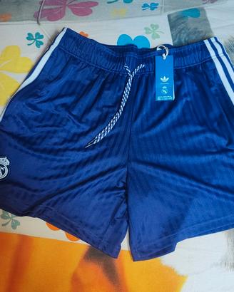 Pantaloncini Adidas Real Madrid viola taglia L 
