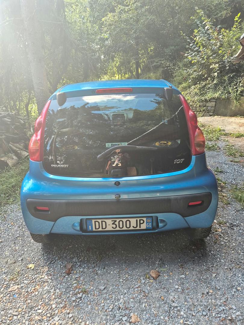 Peugeot 107 2006 photo 3