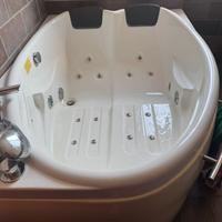 Vasca da bagno doppia idromassaggio