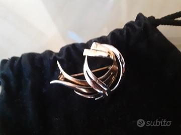 Spilla in argento 