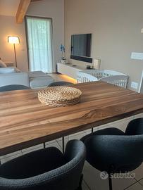 Tavolo legno massello noce