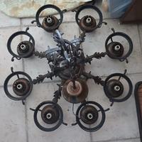 Lampadario in ferro battuto