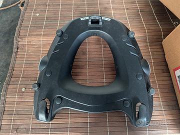 Piastra bauletto givi BMW f800gs