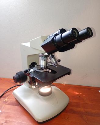 Microscopio Biologico Analogico Binoculare 4 zoom