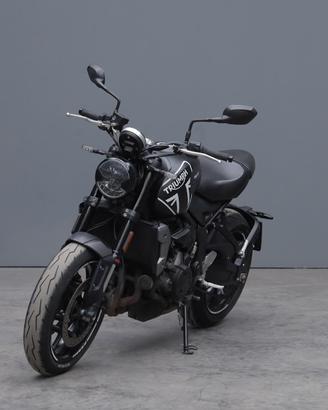 TRIUMPH Trident 660