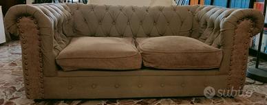 Divano Chesterfield