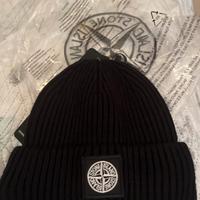 Cappello stone island nuovo