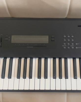 Sintetizzatore Korg M1